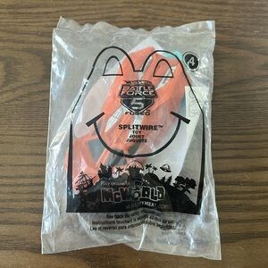 New 2011 McDonald's Happy Meal, hot wheels Battle Force.  #4 SPLITWIRE